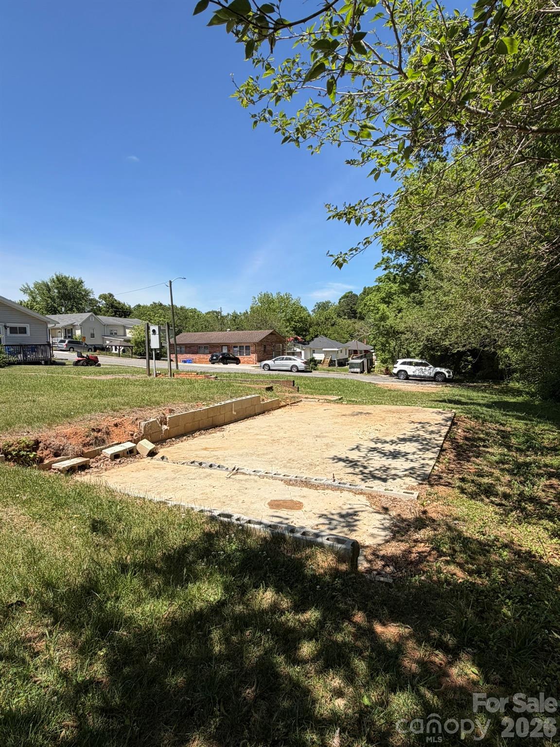 100 4th Em Street Marion, NC 28752 - Photo 4 of 10
