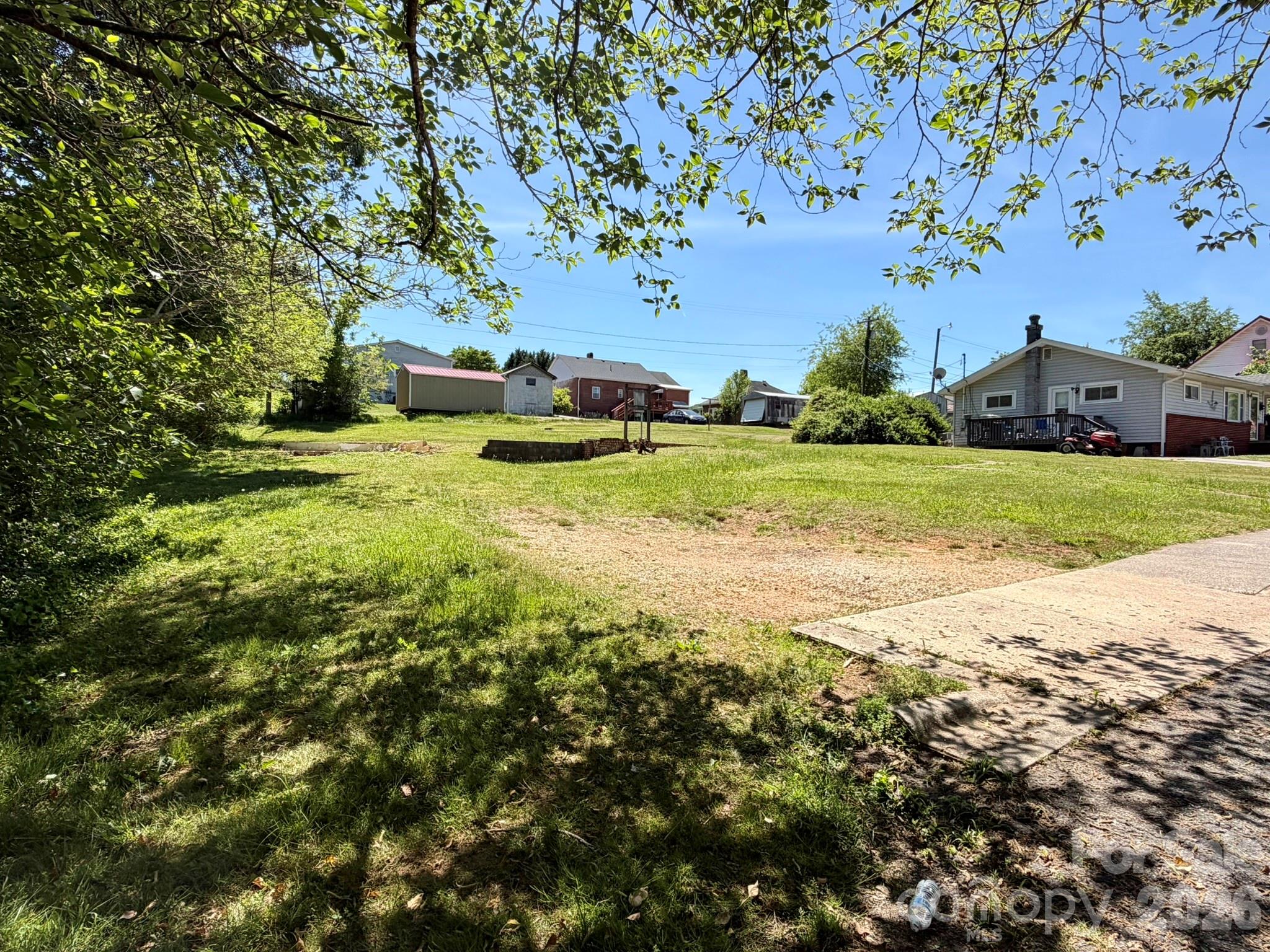 100 4th Em Street Marion, NC 28752 - Photo 8 of 10