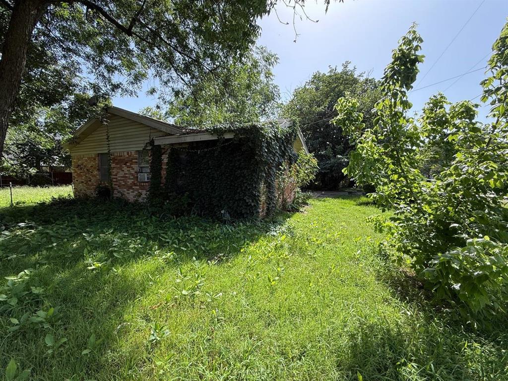 802 North Main Street Tioga, TX 76271 - Photo 5 of 20