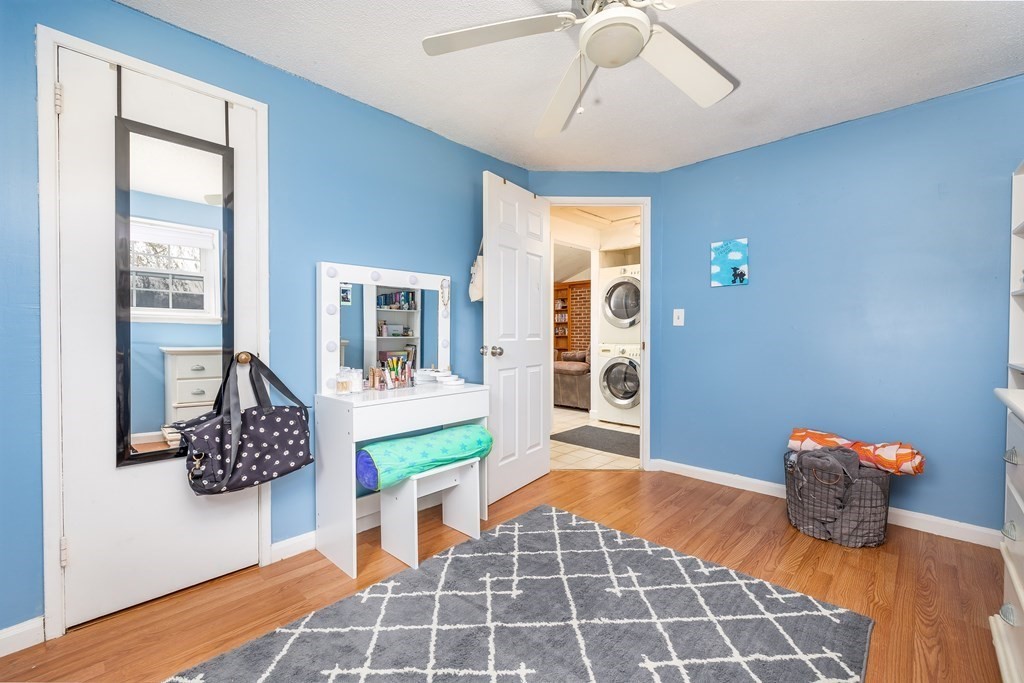 117 Corcoran Boulevard Springfield, MA 01118 - Photo 15 of 27 Gallery Image 15