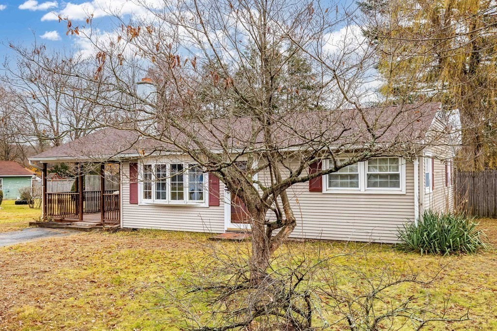 117 Corcoran Boulevard Springfield, MA 01118 - Photo 2 of 27 Gallery Image 2