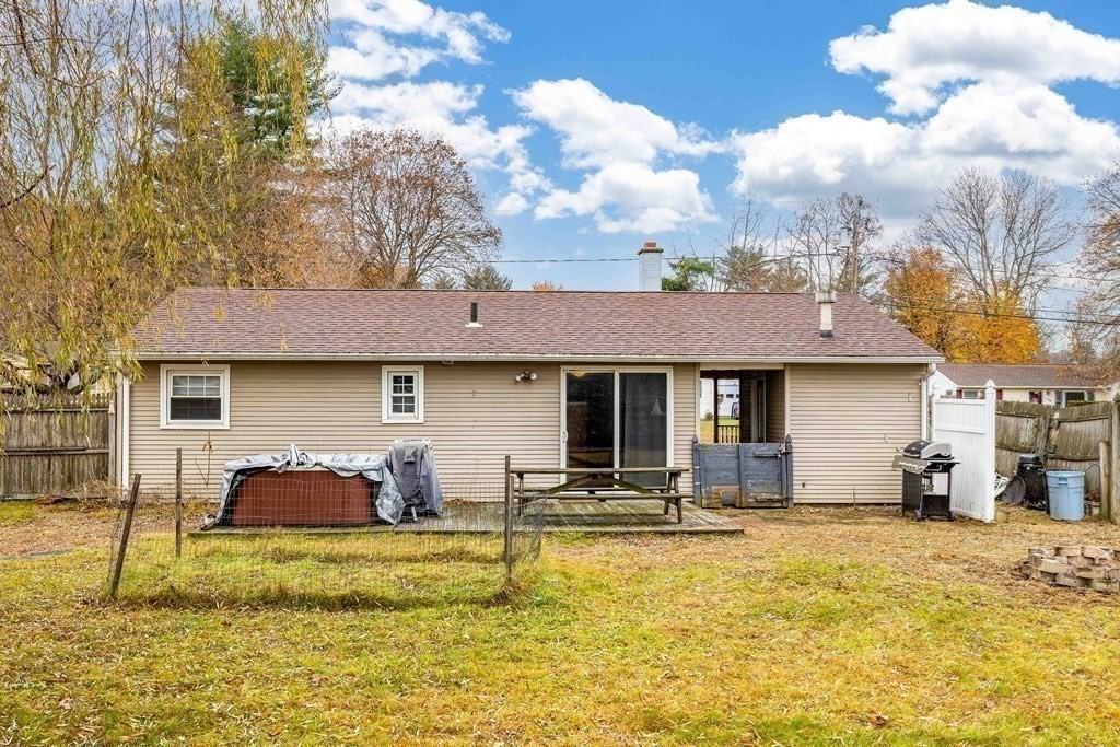 117 Corcoran Boulevard Springfield, MA 01118 - Photo 23 of 27 Gallery Image 23