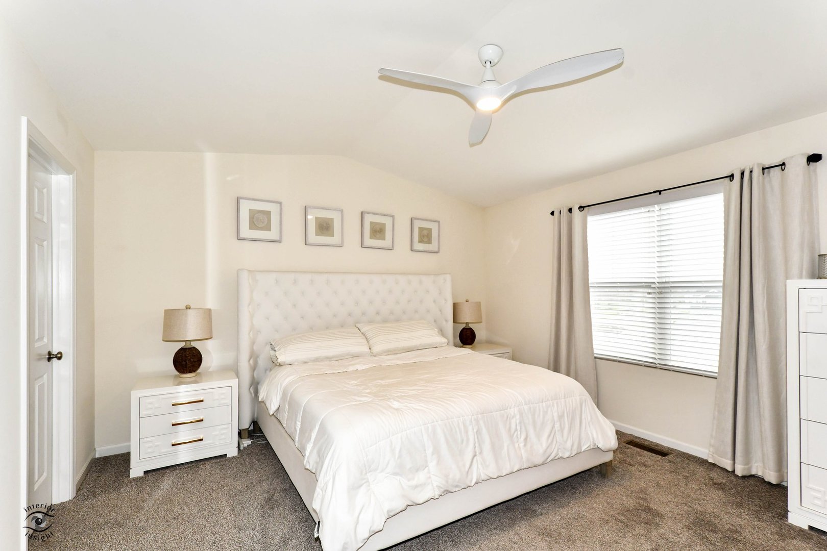 4154 Irving Road Aurora, IL 60504 - Photo 15 of 25 a large white bed in a white room