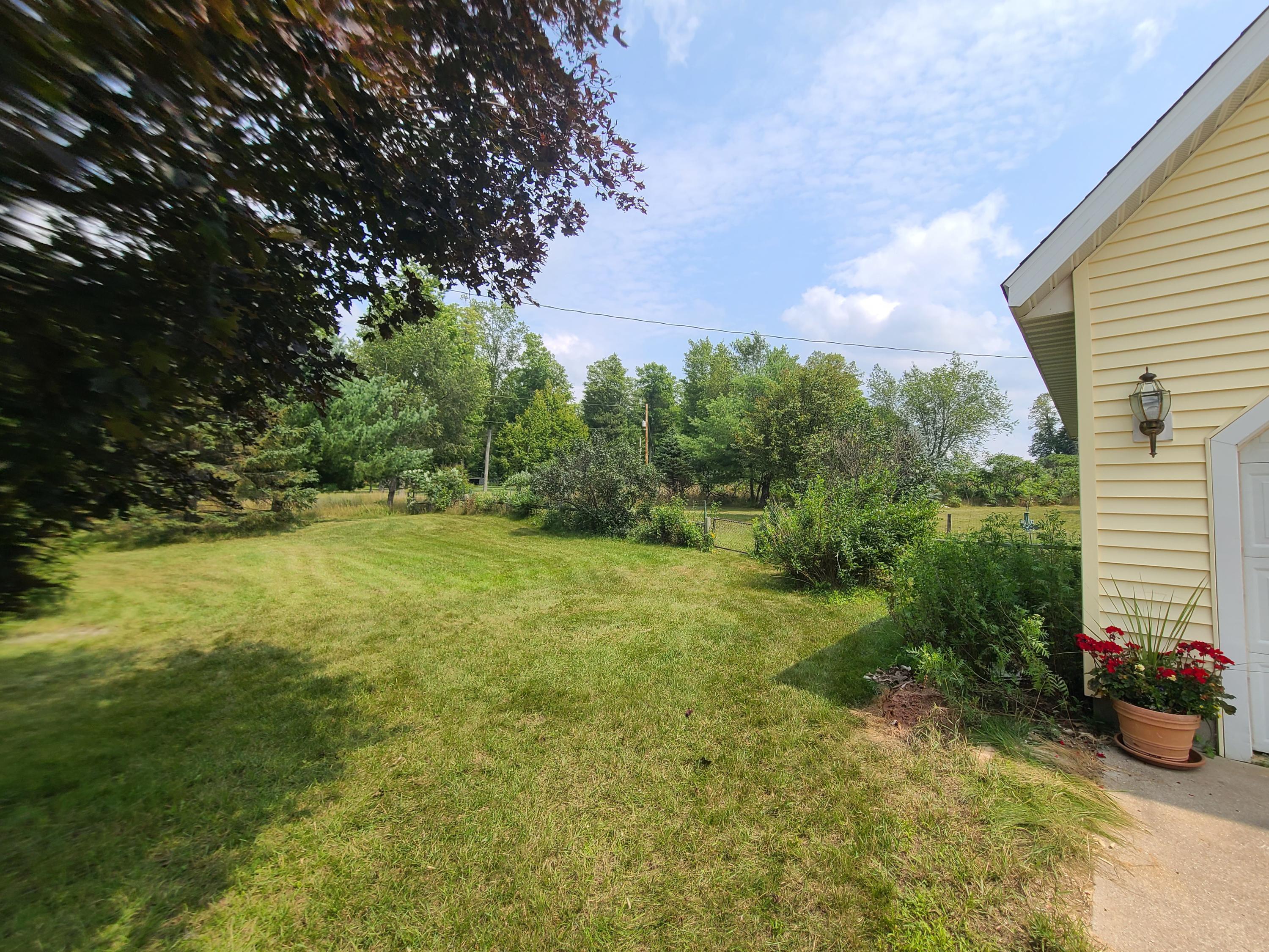 11895 Nolan Road Roscommon, MI 48653 - Photo 45 of 47 Gallery Image 45