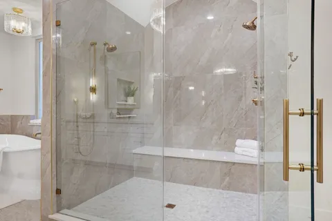 $3,990,000 | 31 Hollymead Drive, The Woodlands, TX 77381