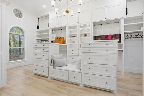 $3,990,000 | 31 Hollymead Drive, The Woodlands, TX 77381