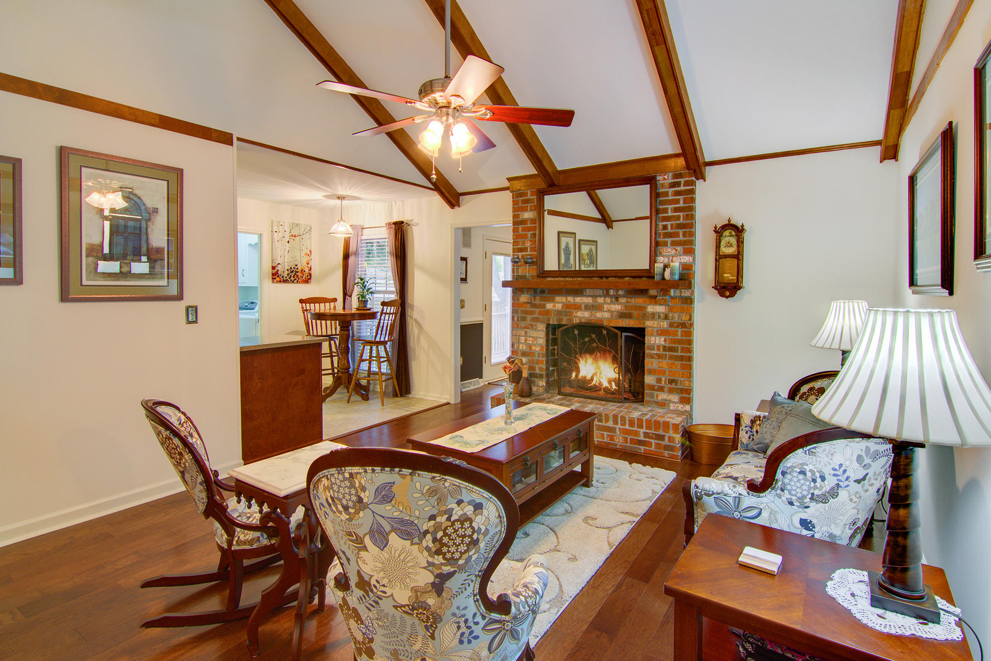 1542 Longview Road Mount Pleasant, SC 29464 - Photo 12 of 38 6