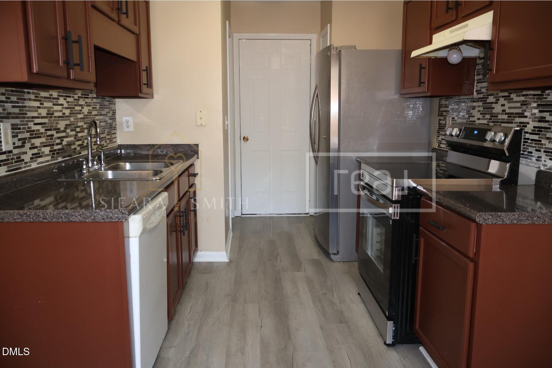 6013 Silkwater Court Raleigh, NC 27610 - Photo 4 of 15 Kitchen