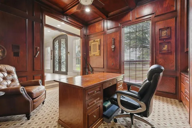 a view of a livingroom with furniture and window