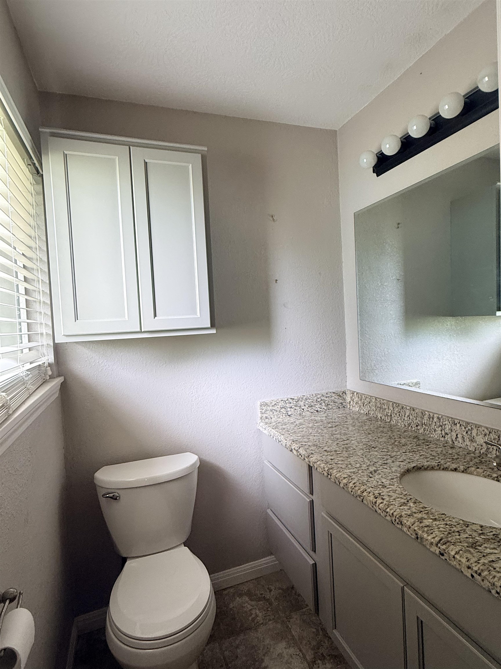 2830 Maple Avenue Groves, TX 77619 - Photo 16 of 19
