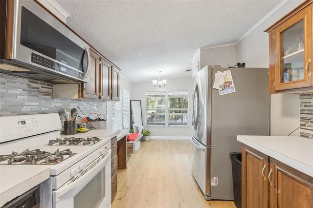 $430,000 | 28405 Southeast 175th Street, Umatilla, FL 32784