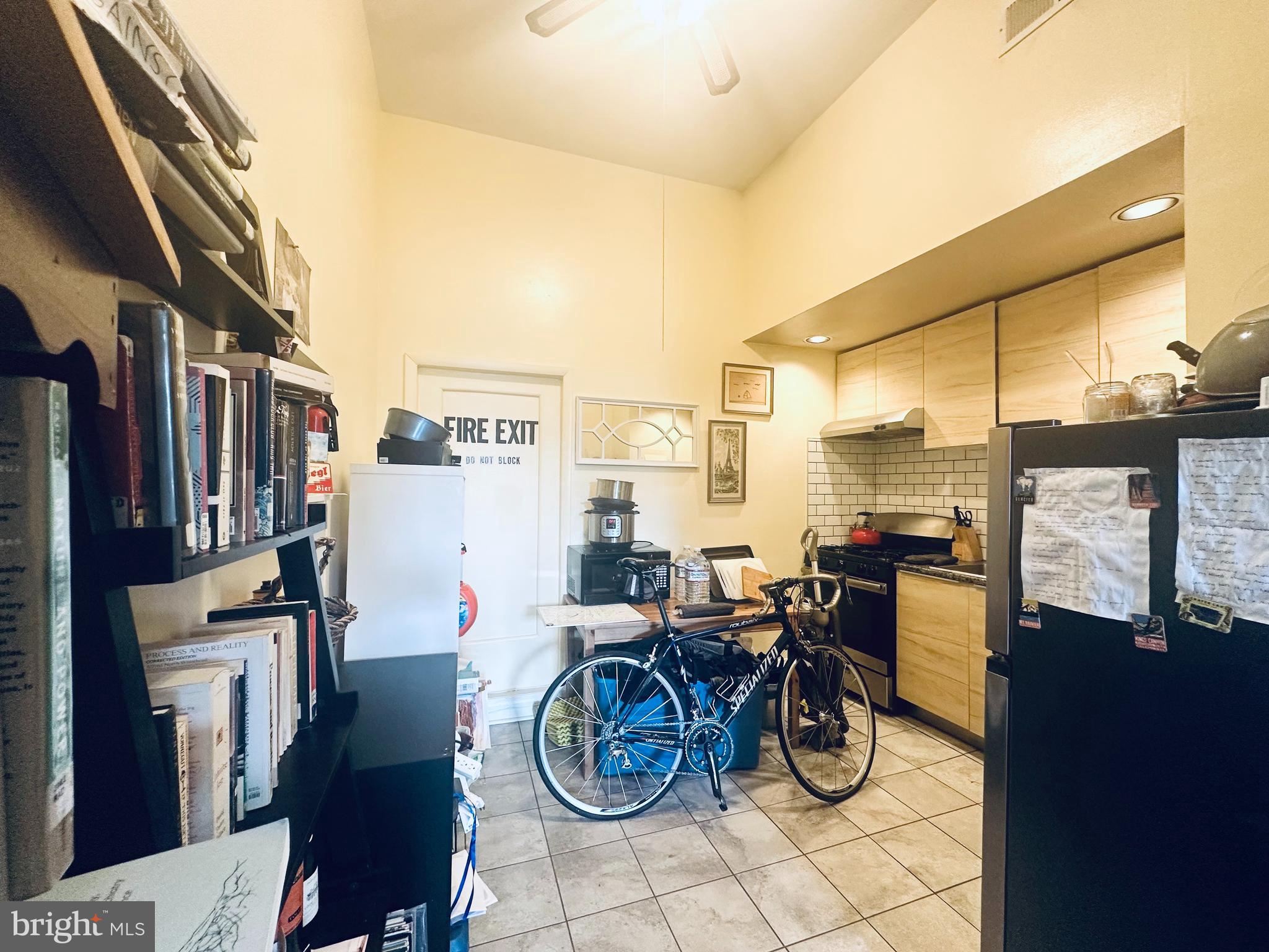 1602 Park Avenue, Unit 2R Baltimore, MD 21217 - Photo 5 of 15
