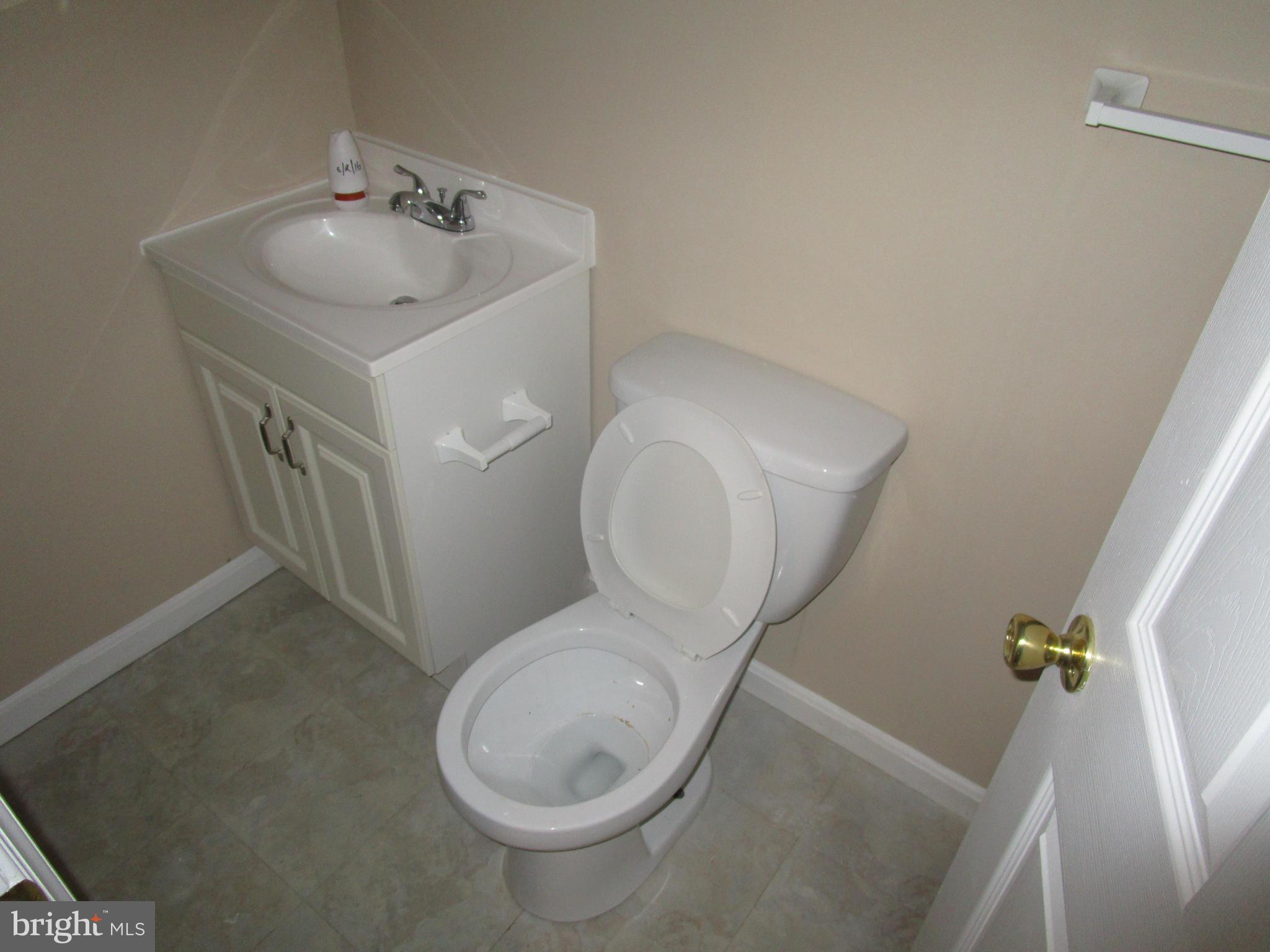 15745 Haynes Road Laurel, MD 20707 - Photo 16 of 16 Bath