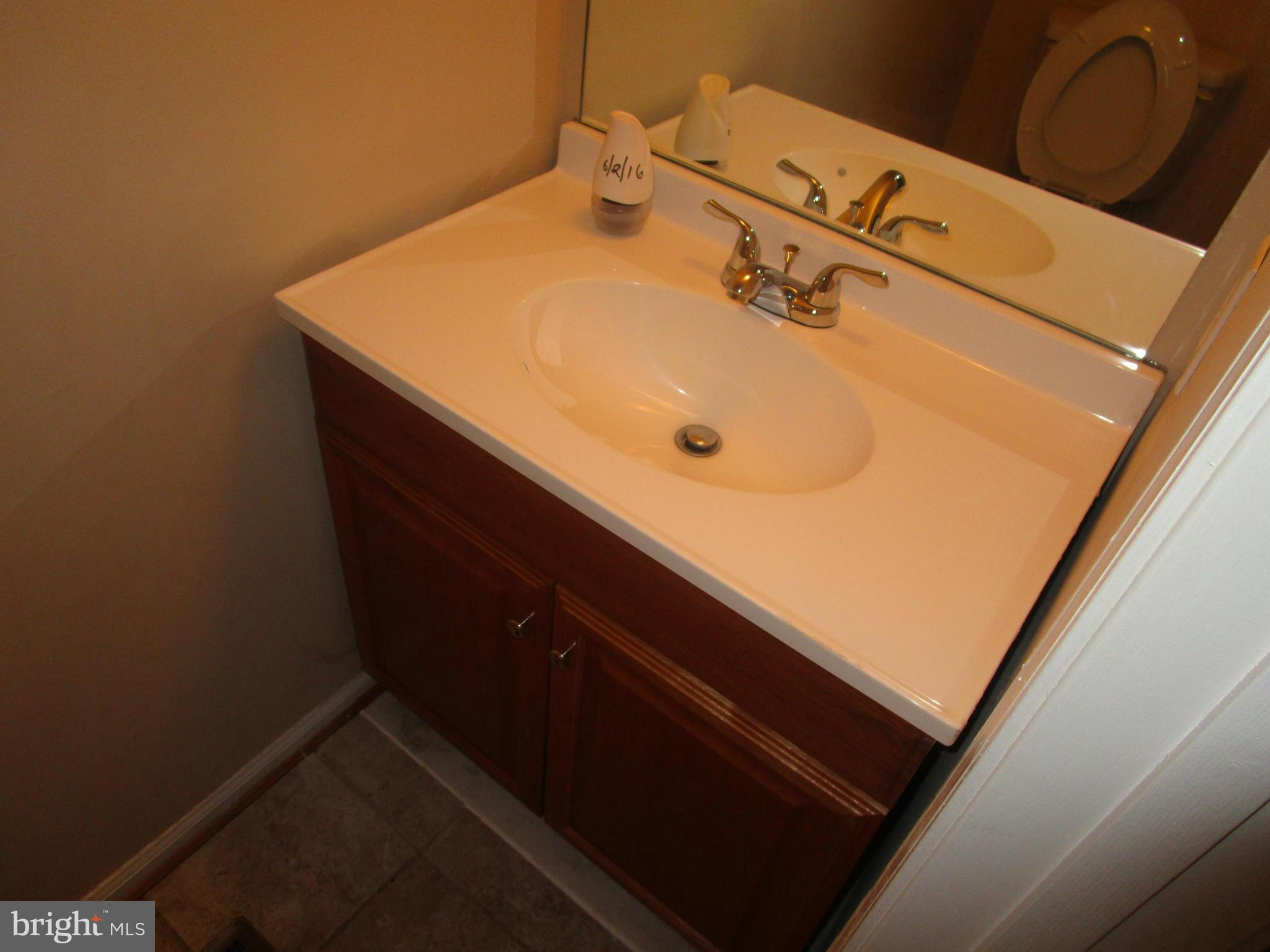 15745 Haynes Road Laurel, MD 20707 - Photo 8 of 16 Bath