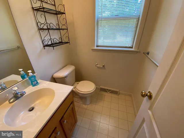 $1,475 | 231 Craigdan Drive, Dallastown, PA 17313