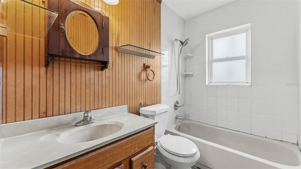 2742 Dad Weldon Road Dover, FL 33527 - Photo 11 of 27 Gallery Image 11
