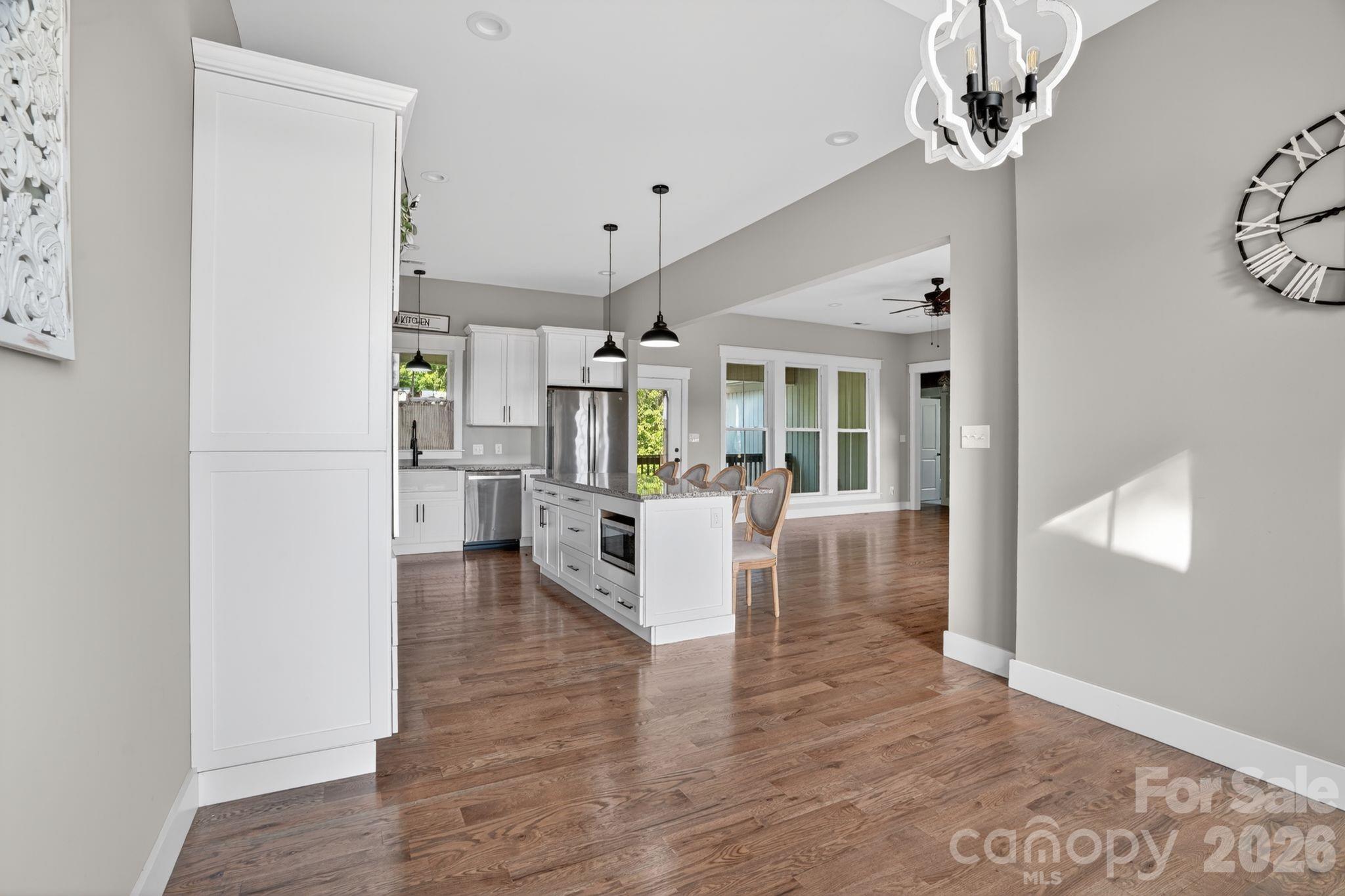 1182 Cape Hickory Road Hickory, NC 28601 - Photo 9 of 48