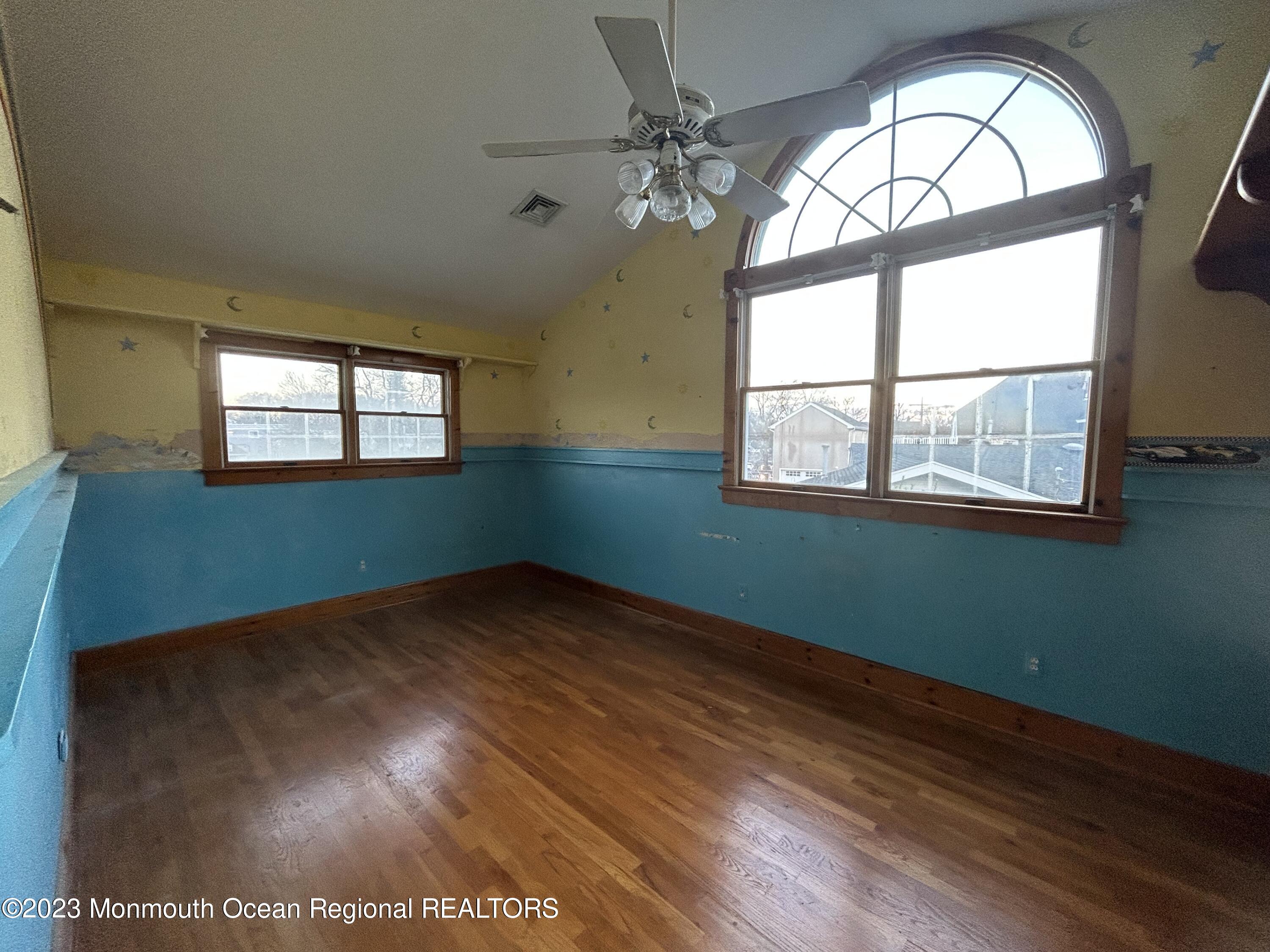 709 Howe Street Point Pleasant, NJ 08742 - Photo 17 of 24 Photo Dec 18 2023, 4 08 34 PM