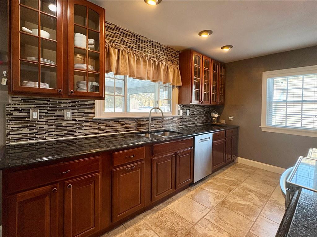 113 Briercliff Road Beaver Falls, PA 15010 - Photo 10 of 39