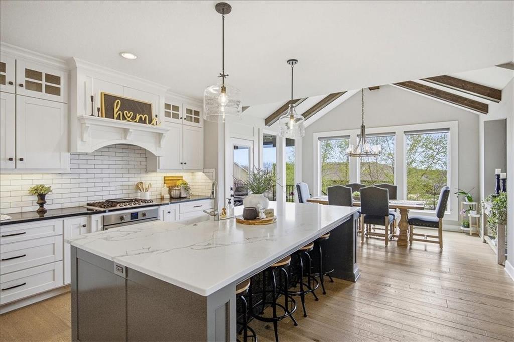 9784 Houston Street Lenexa, KS 66227 - Photo 11 of 64