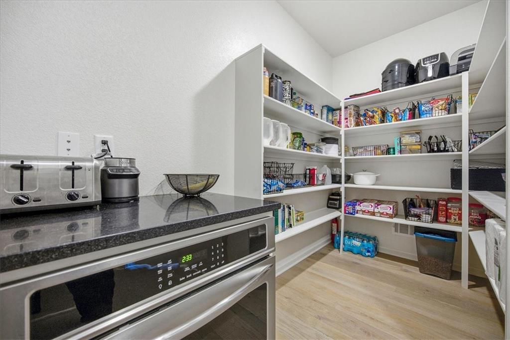 9784 Houston Street Lenexa, KS 66227 - Photo 15 of 64