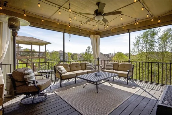 $949,900 | 9784 Houston Street, Lenexa, KS 66227