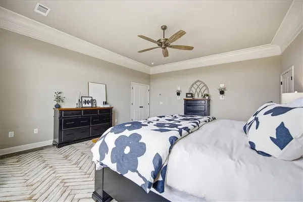 $949,900 | 9784 Houston Street, Lenexa, KS 66227