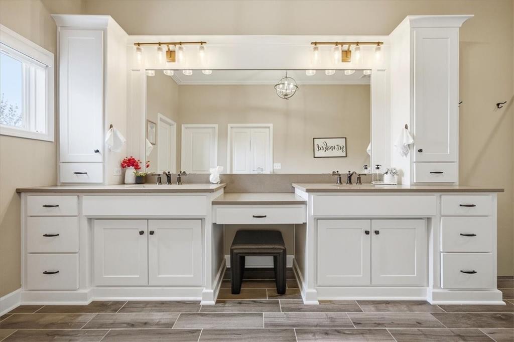 9784 Houston Street Lenexa, KS 66227 - Photo 30 of 64