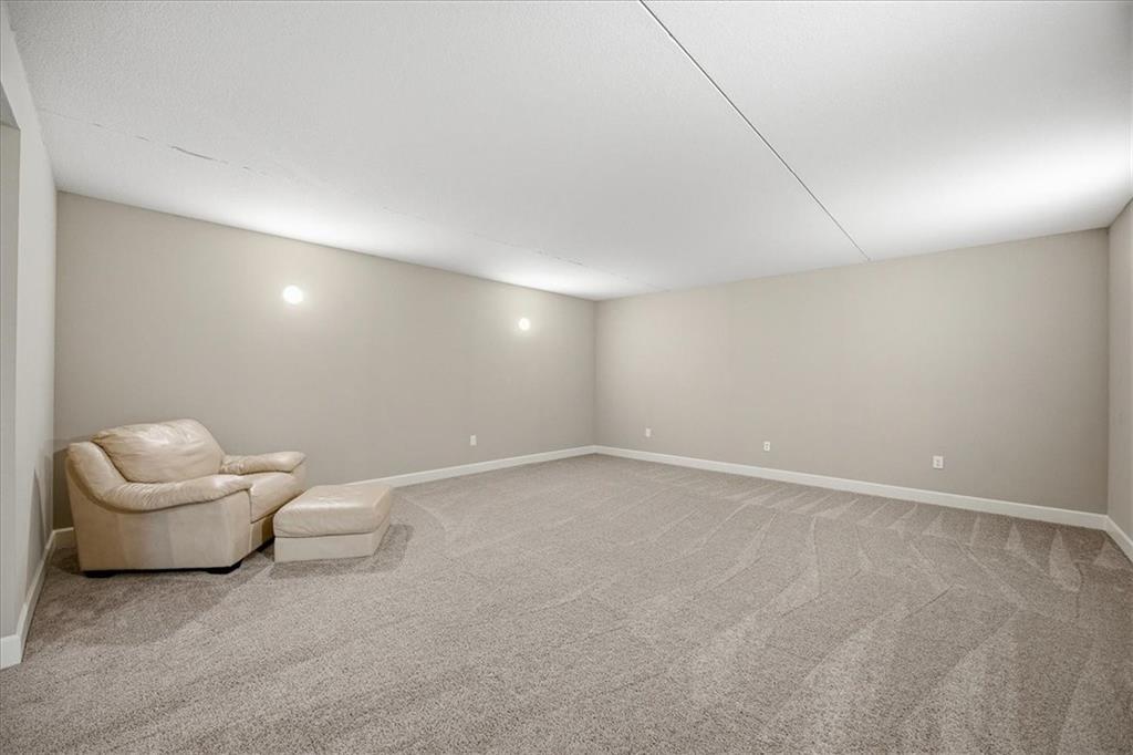 9784 Houston Street Lenexa, KS 66227 - Photo 43 of 64