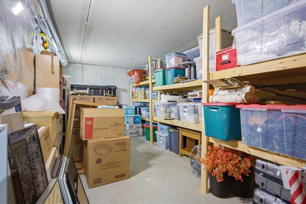 9784 Houston Street Lenexa, KS 66227 - Photo 49 of 64