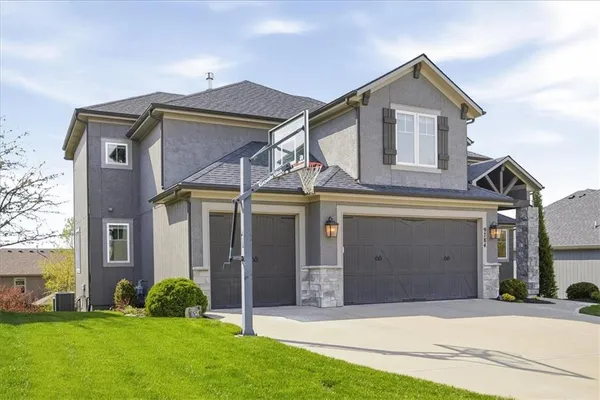 $949,900 | 9784 Houston Street, Lenexa, KS 66227