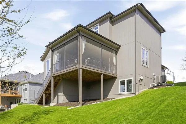 $949,900 | 9784 Houston Street, Lenexa, KS 66227