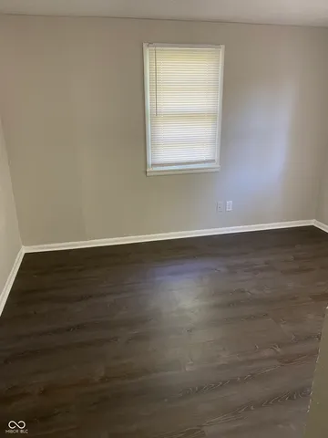 $1,095 | 2373 North Oxford Street, Indianapolis, IN 46218