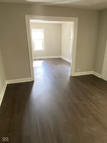 $1,095 | 2373 North Oxford Street, Indianapolis, IN 46218