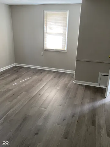 $1,095 | 2373 North Oxford Street, Indianapolis, IN 46218