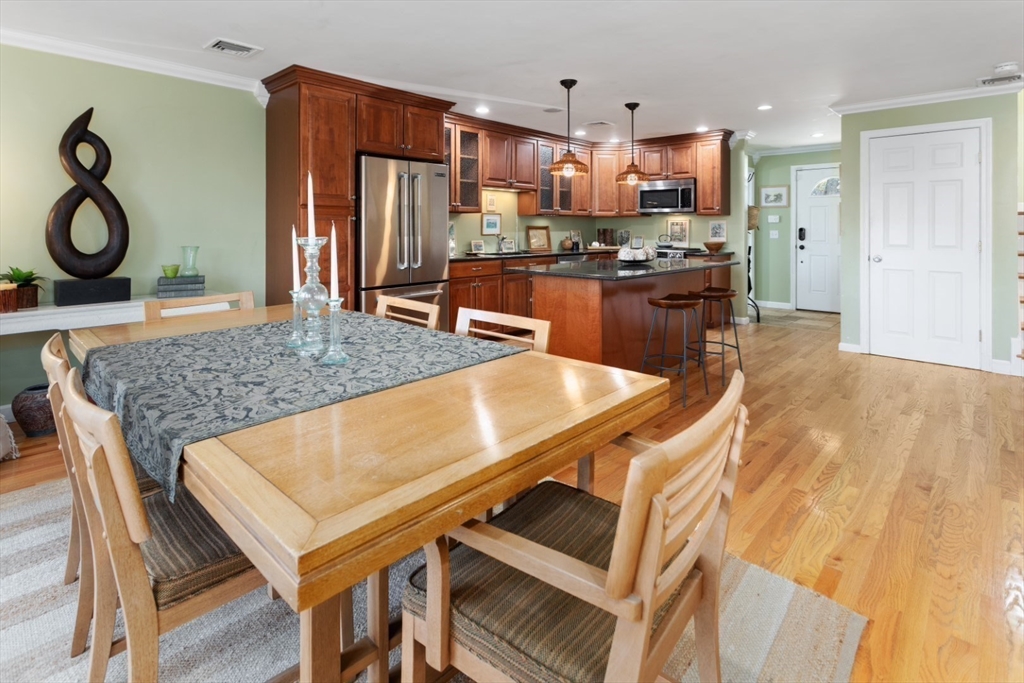 281 R Granite Street, Unit 2 Rockport, MA 01966 - Photo 5 of 41 Gallery Image 5
