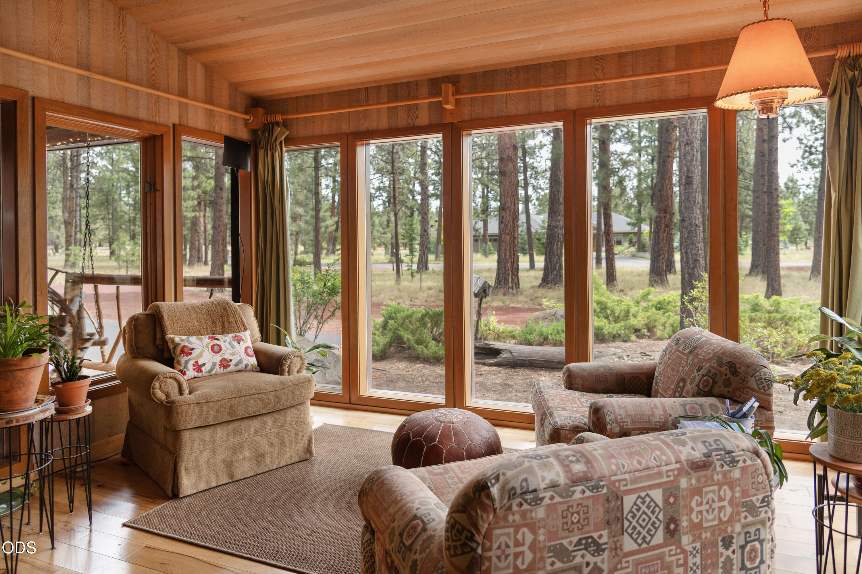 69741 Old Wagon Road Sisters, OR 97759 - Photo 14 of 56