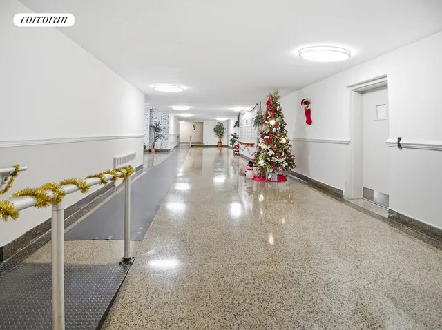 $245,000 | 1475 Thieriot Avenue, Unit 3E | Stratton Park