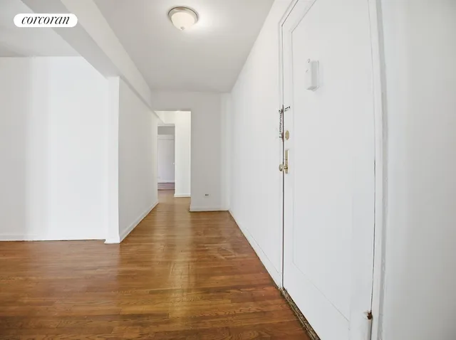 $245,000 | 1475 Thieriot Avenue, Unit 3E | Stratton Park