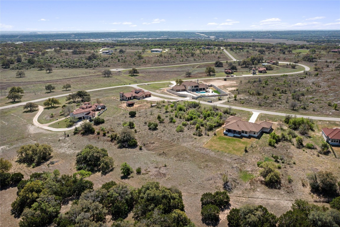 104 Strada Luca Florence, TX 76527 - Photo 7 of 28