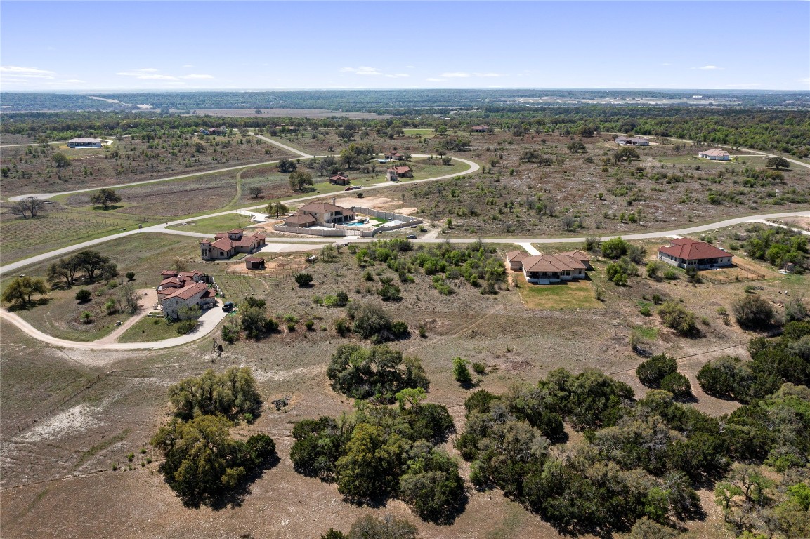 104 Strada Luca Florence, TX 76527 - Photo 8 of 28