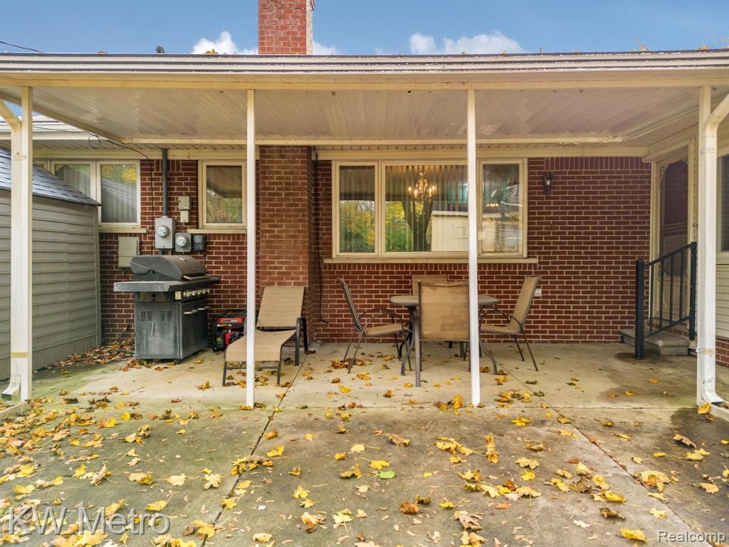 7380 Villamuer Road West Bloomfield, MI 48322 - Photo 51 of 59