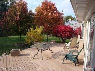 22601 Deerfield Road Novi, MI 48375 - Photo 17 of 23 Deck