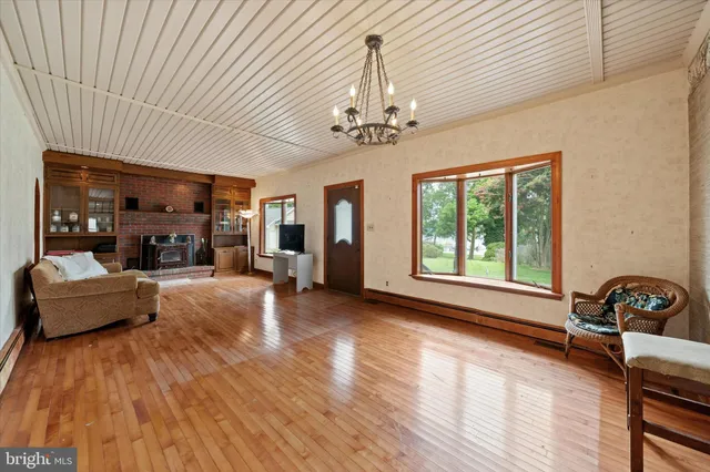 $605,000 | 24 Ferry Point Lane, Earleville, MD 21919