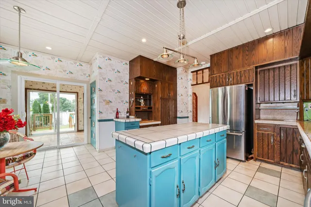 $605,000 | 24 Ferry Point Lane, Earleville, MD 21919