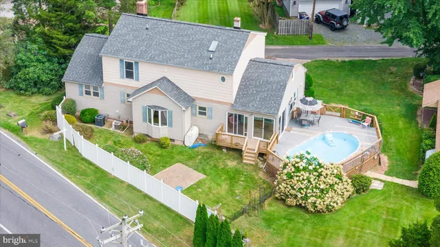 $605,000 | 24 Ferry Point Lane, Earleville, MD 21919