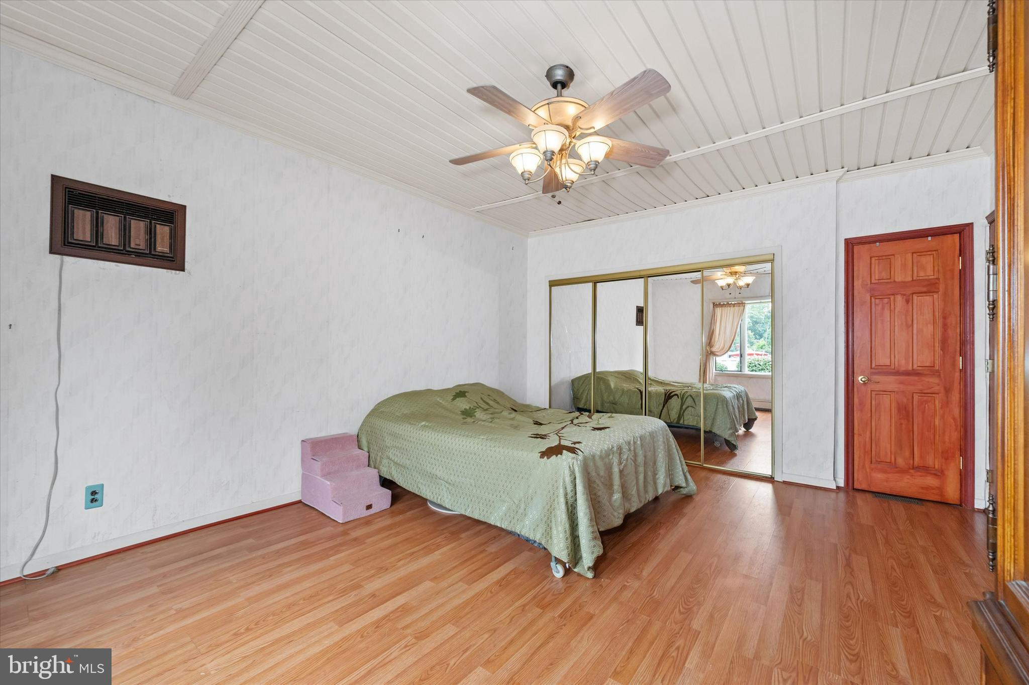 24 Ferry Point Lane Earleville, MD 21919 - Photo 31 of 71 DOUBLE CLOSESTS