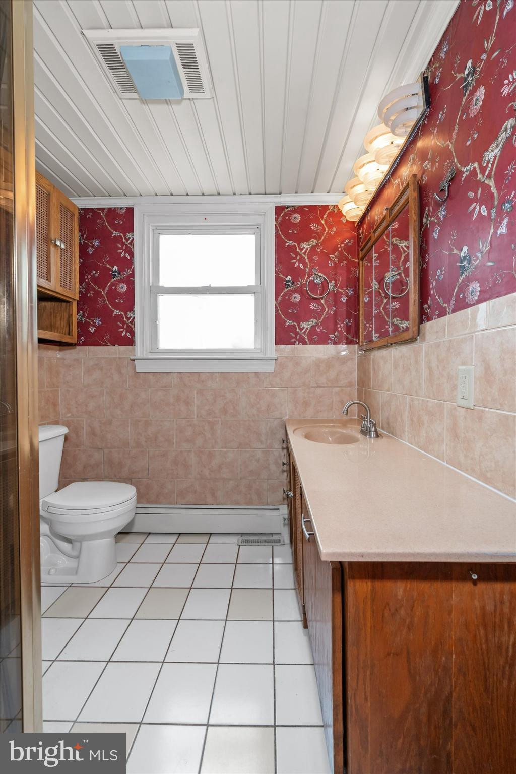 24 Ferry Point Lane Earleville, MD 21919 - Photo 38 of 71 BATHROOM #1 FIRST FLOOR