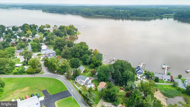 $605,000 | 24 Ferry Point Lane, Earleville, MD 21919