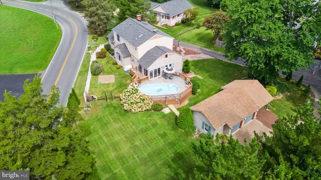 $605,000 | 24 Ferry Point Lane, Earleville, MD 21919